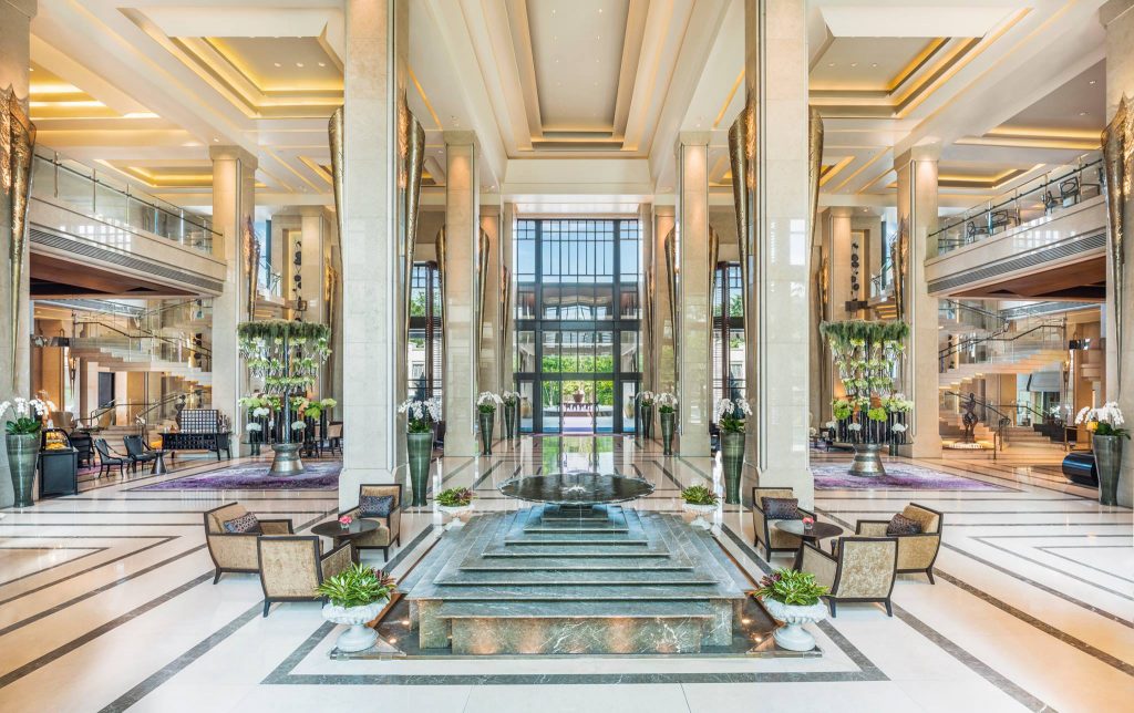 10 Most Luxurious Hotels In Bangkok For A Crazy Rich Asian Experience ...