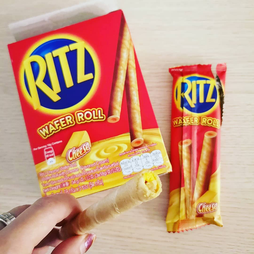 Ritz Cheese Wafer Rolls