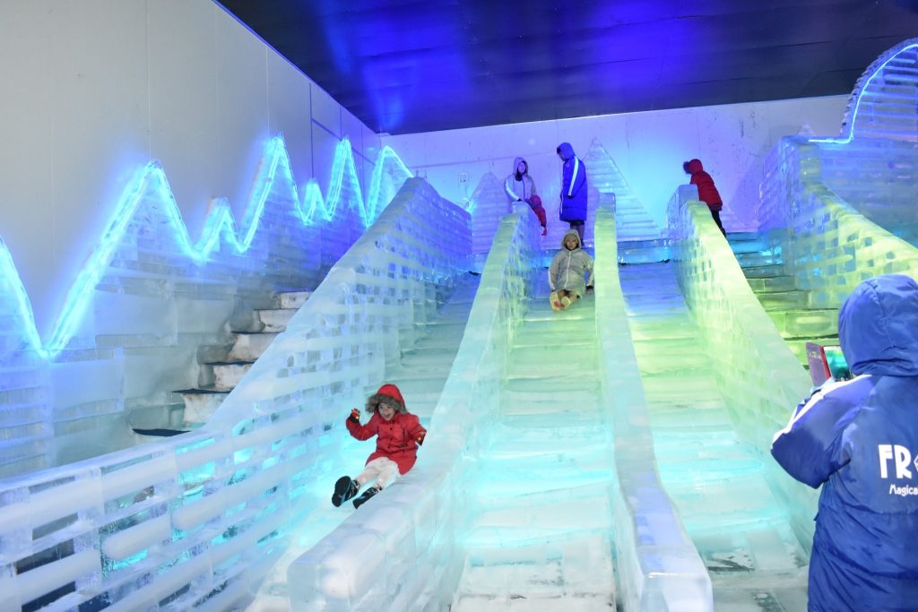 ASEAN's Largest Ice Theme Park Is Located In Thailand Spanning 30,000 ...