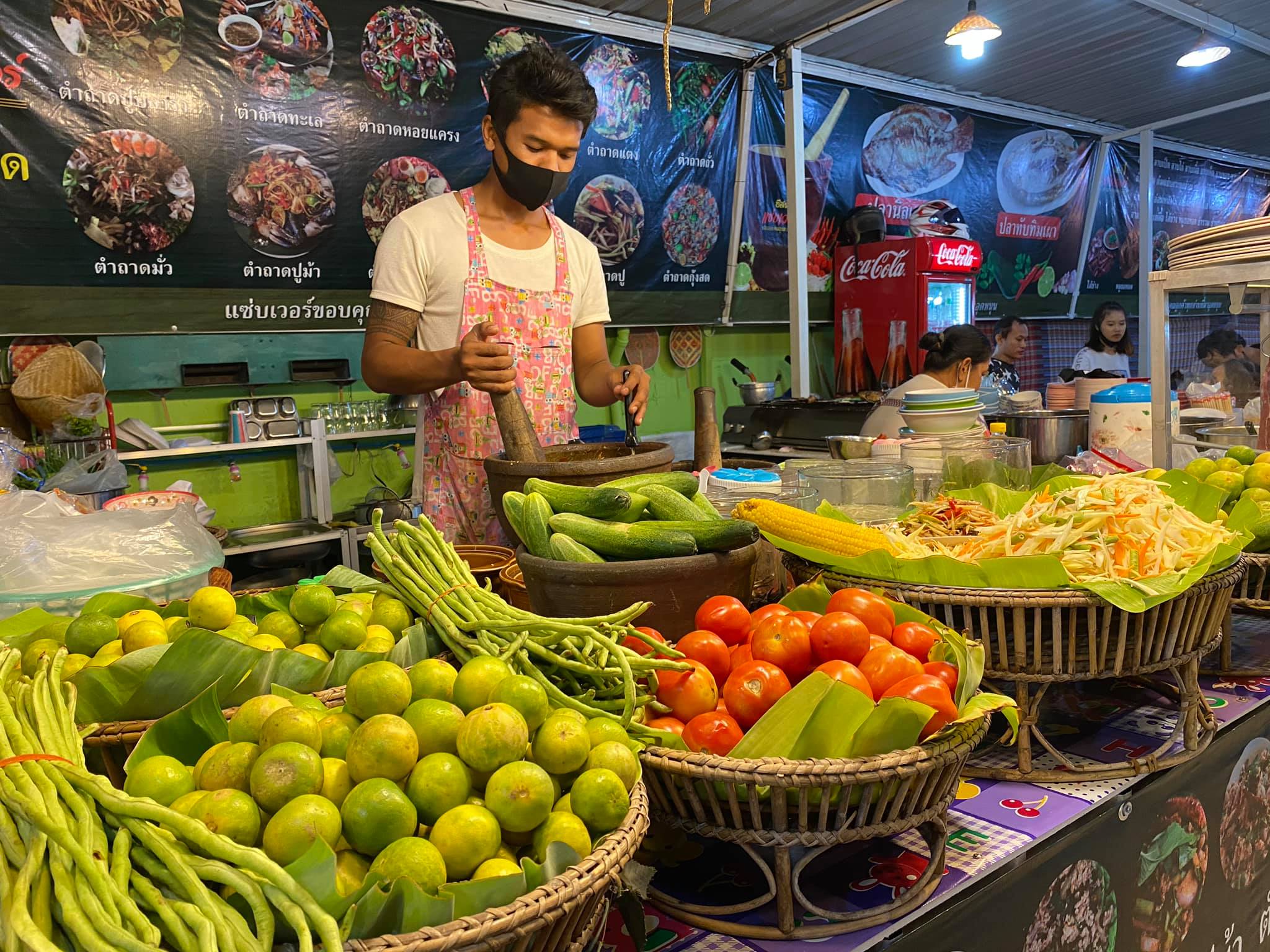 Walking Market Ramintra Bangkok